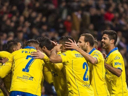 Las Palmas - Castellón (Segunda División) (Vliegtuig)