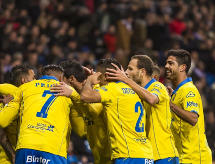 Las Palmas vs Huesca (Segunda División) (Vliegtuig)