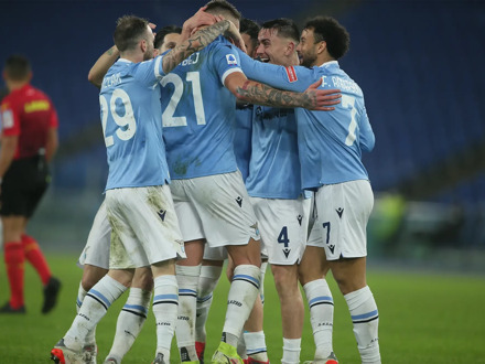 Lazio Roma vs Cremonese (Serie A) (Eigen vervoer)