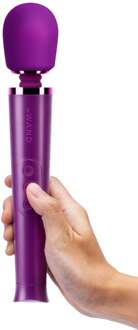 Le Wand Le Wand Petite Rechargeable Massager - Cherry - Le Wand Petite Rechargeable Dark Cherry