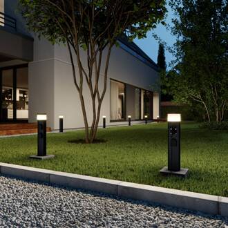 LED sokkellamp Corban, grijs, stopcontacten, IP44 antraciet