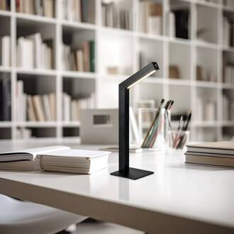 LED tafellamp Skip, zwart, MDF, hoogte 37,5 cm zwart mat