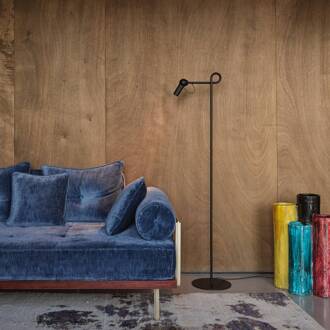 LED vloerlamp Bird, zwart, 126 cm, metaal, dimbaar zwart (RAL9005)