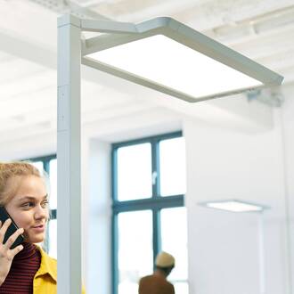 LED vloerlamp Yara.single 4.000 K, BT, LTX, wit wit, gesatineerd