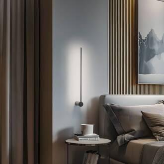 LED wandlamp Arm M, 65 cm hoog, zwart, metaal