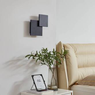 LED wandlamp Elrik, zwart, 27 cm hoog, metaal