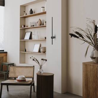 LED wandlamp Swing, hoogte 90 cm, CCT, metaal, zwart