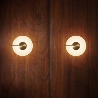 LED wandlamp TRATTO, messing, Ø 27 cm, metaal/glas messing, opaalwit