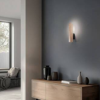 LED-wandlamp van hout Teo, grenen, 31 cm, 3000 K kin, zwart