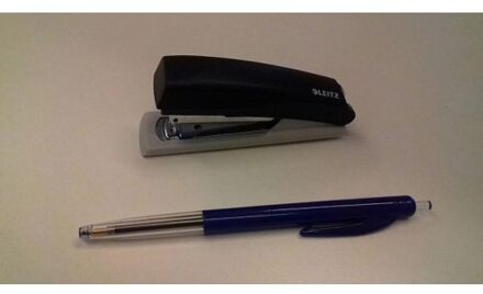 Leitz Nietmachine mini Leitz NeXXt 5517 10vel nr.10 zwart