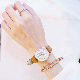 Leuke Vrouwen Horloges Mode Lederen Band Mooie Dames Polshorloge Meisjes Hartvorm Wijzerplaat Goedkope Fine Klok Relogio Feminino bruin armband