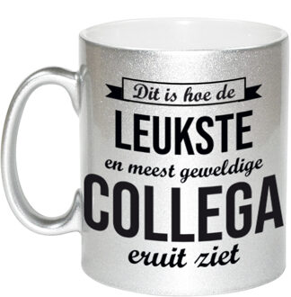 Leukste en meest geweldige collega cadeau mok / beker zilverglanzend 330 ml - feest mokken Zilverkleurig