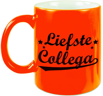 Liefste collega cadeau mok / beker neon oranje 330 ml - bedankt / afscheids cadeau - feest mokken