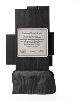 Limited Edition Origins Gamma Green Incredible Hulk Figuinee