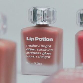 Lip Potion Aqua Glow - 9 Colors #08 Sugar Purple