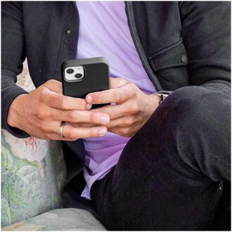 Liquid Silicone Backcover met MagSafe voor Samsung Galaxy S25 Plus Telefoonhoesje Zwart