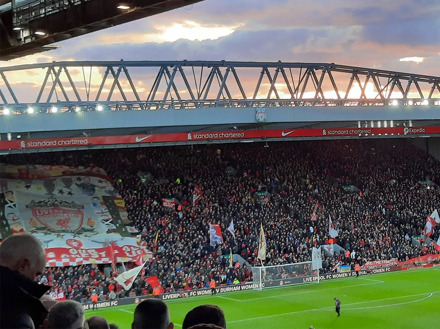 Liverpool FC vs Wolverhampton Wanderers (Premier League) (Vliegtuig)