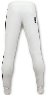 Local Fanatic Joggingpak conor notorious sport set Wit