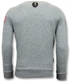 Local Fanatic Sweater nasa american flag Grijs