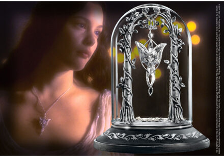 Lord of the Rings: Arwen Evenstar Pendant Display Display