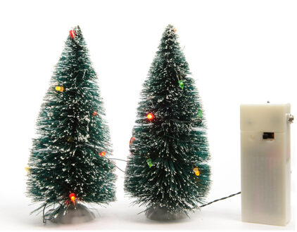 Lumineo 2x stuks kerstdorp onderdelen miniatuur boompjes met gekleurde verlichting 15 cm - Kerstdorpen Groen