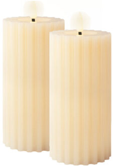 Lumineo LED kaars/stompkaars - 2x st- creme wit ribbel- D7,5 x H17 cm - LED kaarsen Crème