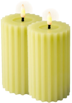 Lumineo luxe LED kaars/stompkaars - 2x st - groen ribbel - D7,5 x H15 cm - timer