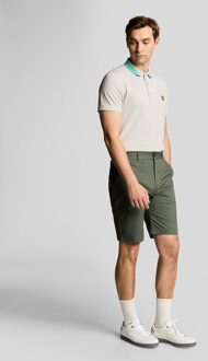 Lyle & Scott Golf Course Stretch Chino Shorts - Groen