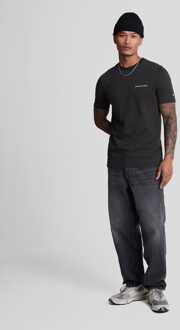 Lyle & Scott Men's Lyle And Scott Embroidered T-Shirt in Black-White Zwart