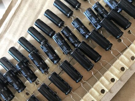 M 50 Stuks Matsushita Elektrische 16V1000UF Fr 8X20 Supercapacitor Kit Aluminium Elektrolytische Condensator 1000Uf 16V