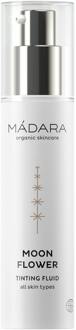 Mádara Moon Flower Rose Beige tinting fluid - 000