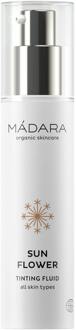 Mádara Sun Flower Golden Beige tinting fluid dagcrème - 000