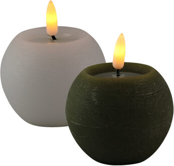 Magic Flame LED kaarsen/bolkaarsen - 2x- rond - olijf groen en wit -D8 x H7,5 cm - LED kaarsen