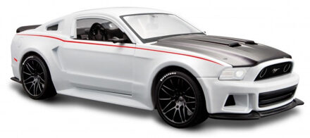 Maisto Modelauto Ford Mustang Gt 2014 Wit 20 X 8 X 5 Cm - Schaal 1:24 - Speelgoedauto - Miniatuurauto