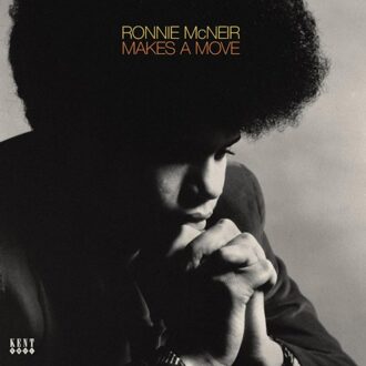 Makes A Move - Ronnie Mcneir