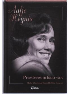 Maklu, Uitgever Aafje Heynis Priesteres in haar vak + CD - Boek Maklu, Uitgever (9085750261)