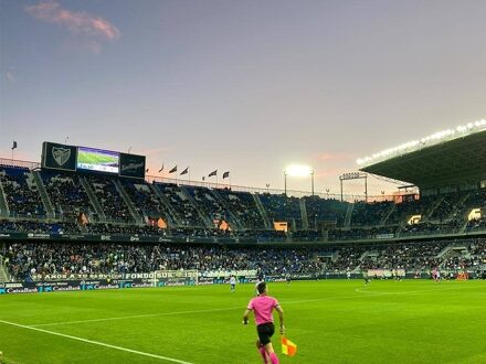 Malaga vs Sporting Gijon (Segunda División) (Vliegtuig)