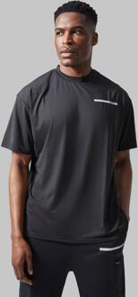 Man Active Oversized Performance T-Shirt, Black - XS