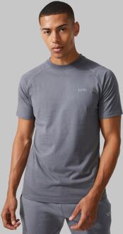 Man Active Raglan Fitness T-Shirt, Charcoal - XS