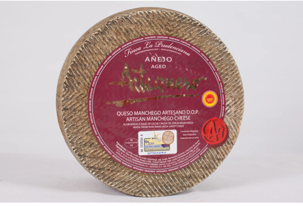 Manchego cheese craftsman aged D.O.P. -ARTEQUESO. -Piece 3,2Kg approx