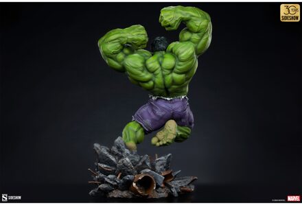 Marvel Hulk Classic Premium Format Collectible Figure (29 )