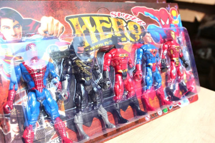 Marvel superhero Avenger Iron Man Superman Batman ... Action Chart 15 * 9cm Set of 5