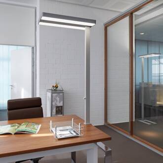 Maul LED tafellamp MAULjuvis, zilver, 120 cm dimbaar klemvoet