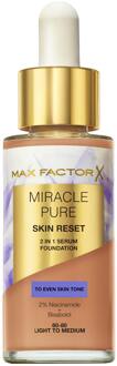 Max Factor Miracle Pure Skin Revival Serumfoundation 30 ml (Verschillende Tinten) - 60-80 Light to Medium