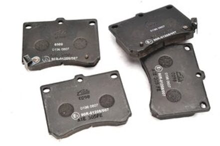 Mazda Remblokken set 13046059742