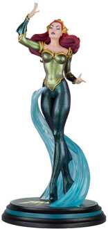 Mcfarlane Toys DC Direct Cover Girls Statue 1/8 Mera by J. Scott Campbell 26 cm