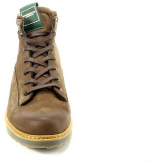 Mcgregor Daniel brown - 42