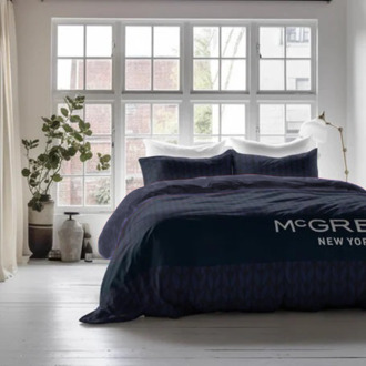Mcgregor Dekbedovertrek McGregor - Midtown - Blauw - Tweepersoons (200x200 Cm) - Blauw Microvezel - Tekst & Hotel Luxe & Strepen - McGregor - Dekbed-Discounter.nl - 200 x 200/220 cm