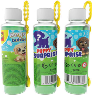 Mega bubbles met puppy surprise