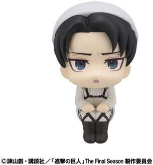 Megahouse Attack on Titan Look Up PVC Statue Levi Cleaning up Ver. 11 cm
